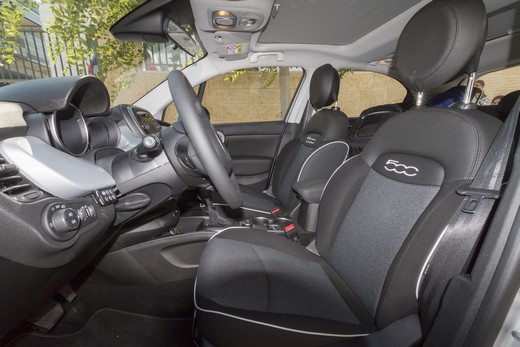 פיאט 500X מושבים